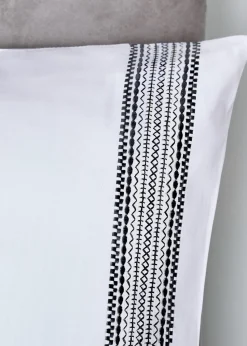 Appletree Boutique Embroidered Bands Black Duvet Cover Set