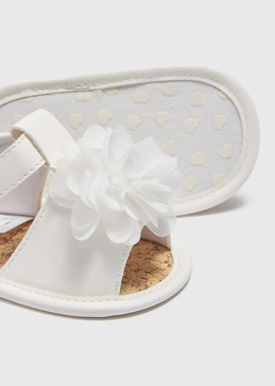 Baby White Corsage Soft Sole Sandals (Newbown-18mths)