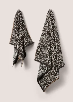 Black & Gold 100% Cotton Casa Leopard Print Towel