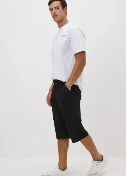 Black Belted 3/4 Trek Shorts