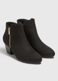 Black Side Zip Heeled Boots