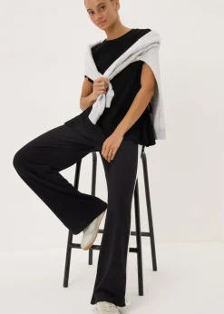 Black Tie Side T-Shirt