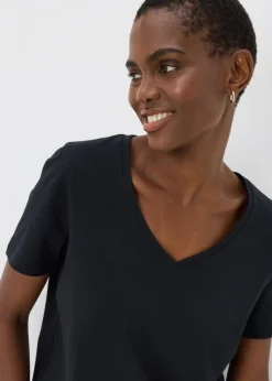 Black V-Neck Regular Fit T-Shirt