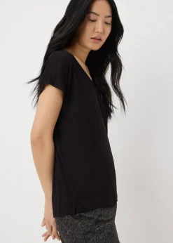 Black V-Neck Relaxed Fit T-Shirt