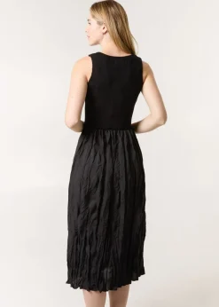 Blue Vanilla Black Round Neck Crinkled Dress