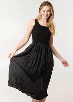 Blue Vanilla Black Round Neck Crinkled Dress