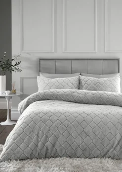Catherine Lansfield Cosy Diamond Faux Fur Duvet Cover Set