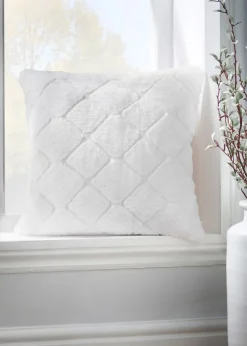 Catherine Lansfield Cosy Diamond Cushion (43x43cm)