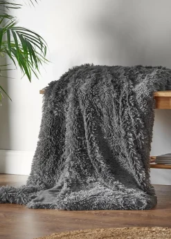 Catherine Lansfield Cuddly Deep Pile Blanket Throw (150x200cm)