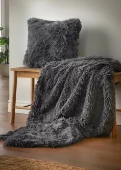 Catherine Lansfield Cuddly Deep Pile Blanket Throw (150x200cm)