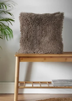 Catherine Lansfield Cuddly Cushion (45x45cm)
