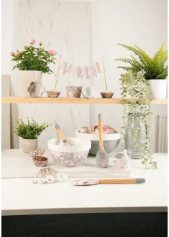 Catherine Lansfield Dramatic Floral Large Mixing Bowl 25cm