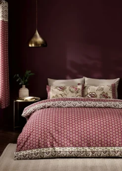 Catherine Lansfield Natural Kashmir Paisley Floral Reversible Duvet Cover Set with Pillowcases