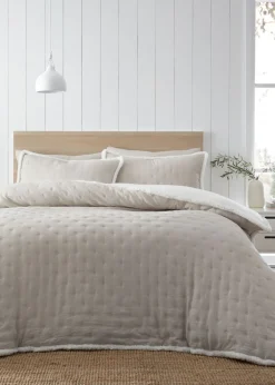 Catherine Lansfield Nori Cream Pinsonic Faux-Shearling Duvet Cover Set