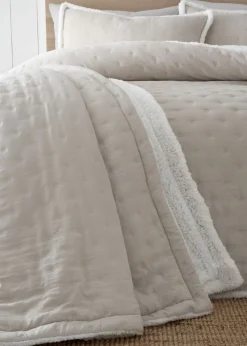 Catherine Lansfield Nori Cream Pinsonic Faux-Shearling Bedspread (220x230cm)