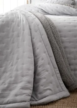 Catherine Lansfield Nori Silver Pinsonic Faux-Shearling Bedspread (220x230cm)