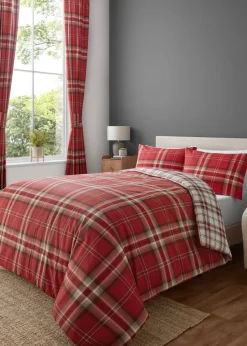 Catherine Lansfield Red Kelso Check Reversible Duvet Cover Set with Pillowcases