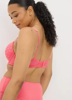 Coral DD+ Lace Detail Padded Bra