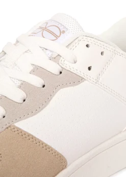 Crosshatch  White  Avelino  Trainers