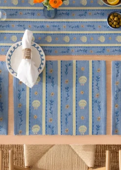furn. Blue Sea Shells Indoor/Outdoor Placemats