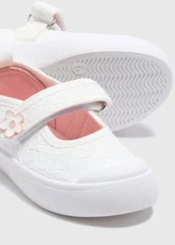 Girls White Broderie Pumps (Younger 4-12)