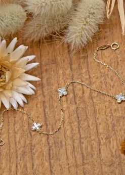 Golden Moments 9ct Yellow Gold 3 x 6.5mm Mother of Pearls Clover Petals Bracelet