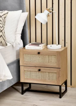 Julian Bowen Brown Padstow 2 Drawer Bedside in Oak(55 x 50 x 30cm)