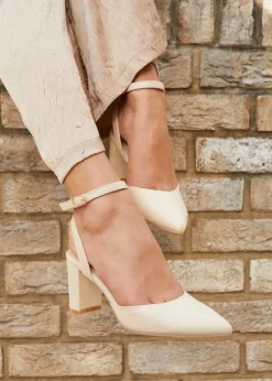 Linzi Carrie Nude Faux Leather Mid Height Court Shoe