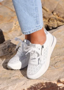 Linzi Daisie White Faux Leather Platform Trainers