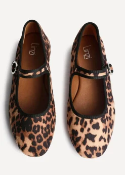Linzi Graceful Leopard Print Ballet Pumps