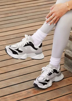 Linzi Hackney Black/Grey Two Tone Trainer