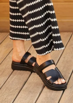 Linzi Harper Black Faux Leather Chunky Link Strap Sandal