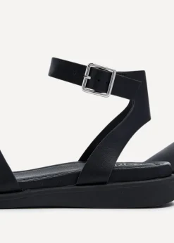 Linzi Kara Black Faux Leather Footbed Flatform Sandals