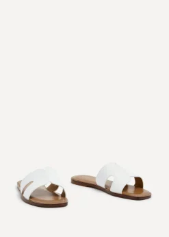 Linzi Petra White Faux Leather Link Design Flat Sandal