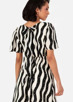 Lovedrobe Multi Wave Short Sleeve Midaxi Dress