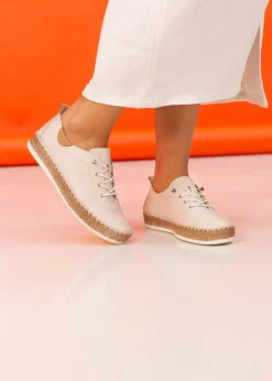 Lunar Cream Evie Plimsoll