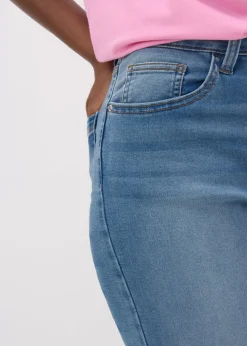 Papaya Petite Blue Light Wash Relaxed Fit Skinny Jeans