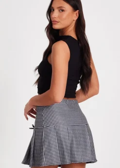 Quiz Black Gingham Pleated Skirt