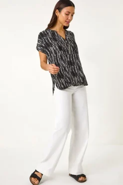 Roman Black Abstract Print V-Neck Button Top