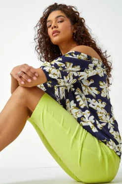 Roman Lime Stretch Knee Length Elastic Waist  Shorts