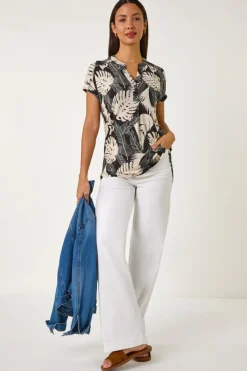 Roman Stone Textured Leaf Print V-Neck Stretch Top