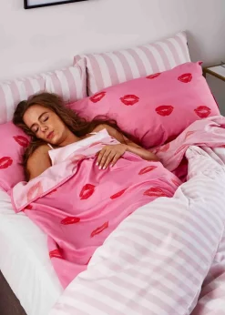 Sassy B Pouting Lips Self Tan Sheet Protector