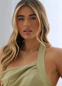 Say It With Gold Kiss Tennis Necklace