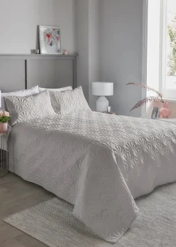 Serene Cavali Pinsonic Silver Bedspread