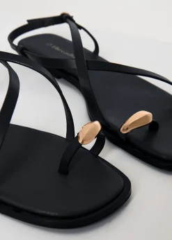 Threadbare Black Back Strap Sandals