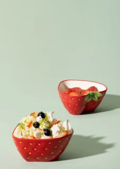 Typhoon World Foods Set of 2 Strawberry Bowls (12cm)