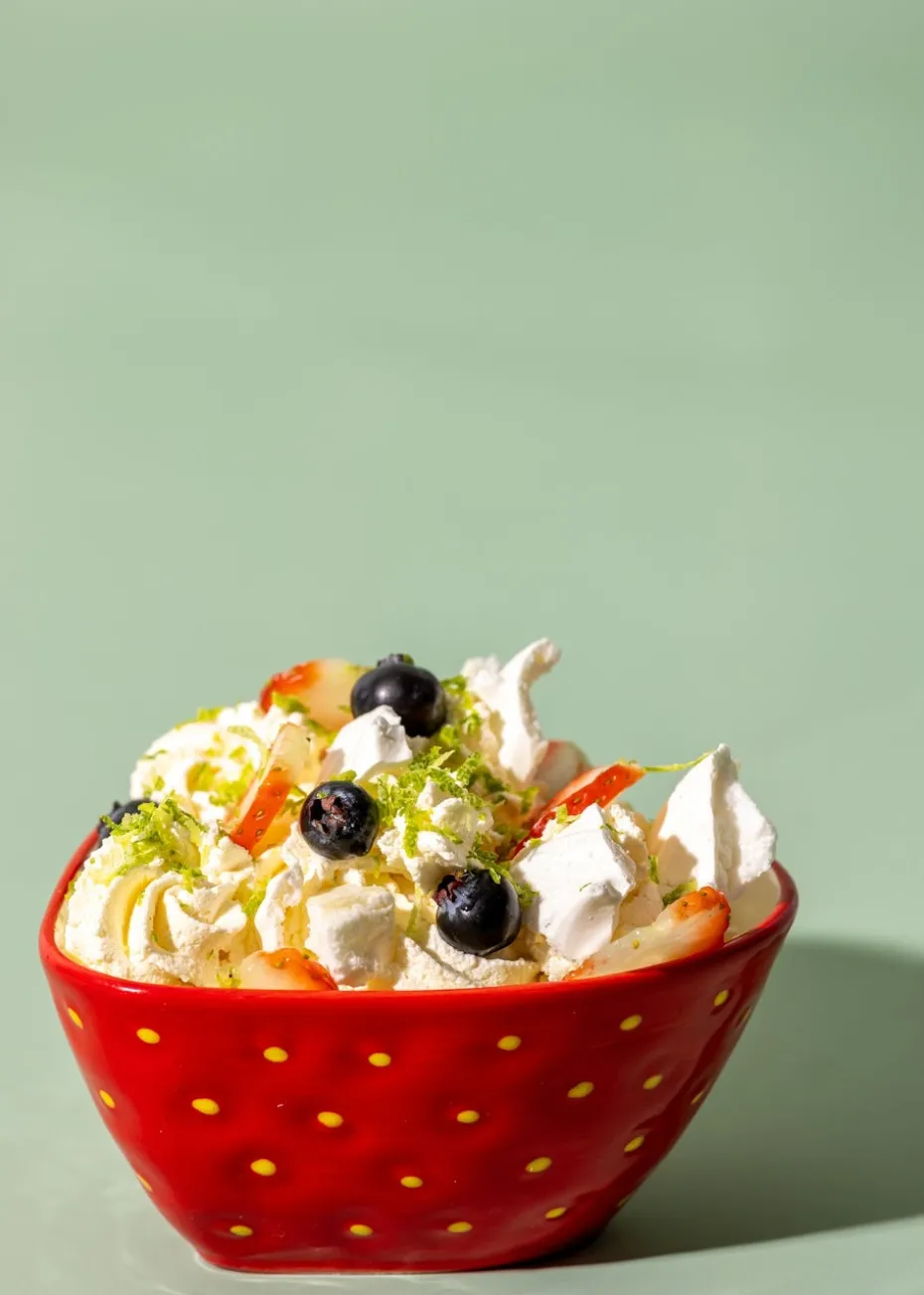 Typhoon World Foods Set of 2 Strawberry Bowls (12cm)