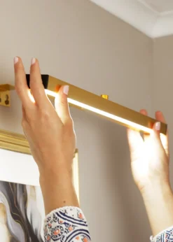 ValueLights Brushed Gold Wall Light Integrated LED (4cm x 40cm x 16.5cm)