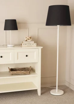 ValueLights Charlie Painted White Floor Lamp with Large Tapered Shade