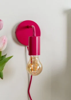 ValueLights Jordy Raspberry Colour Pop Plug In Wall Light (13cm x 14cm x 10cm)